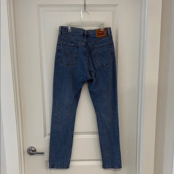Levi’s 501 Straight Leg Jeans - Picture 5 of 8